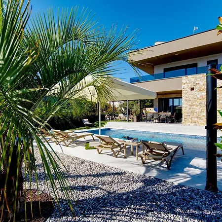 Villa Pieron & Bavigo - Oasis Marčana