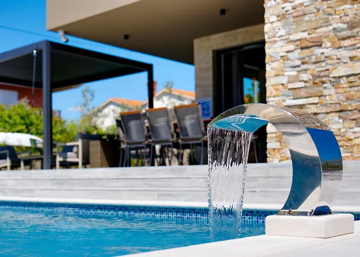 Pieron & Bavigo - Oasis *